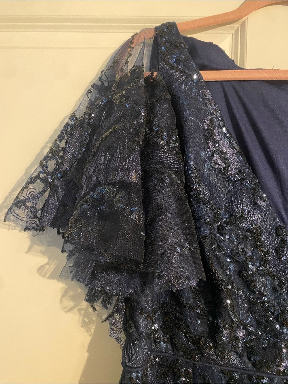 Mac Duggal Navy Blue Flutter Sleeve Dress 
NEW WITH TAGS! - Picture 8 of 16